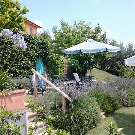 La Rocca Di Montalbino Apartment Монтеспертоли Екстериор снимка