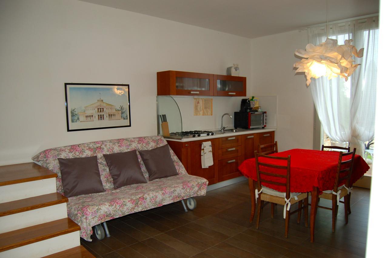 La Rocca Di Montalbino Apartment Монтеспертоли Екстериор снимка