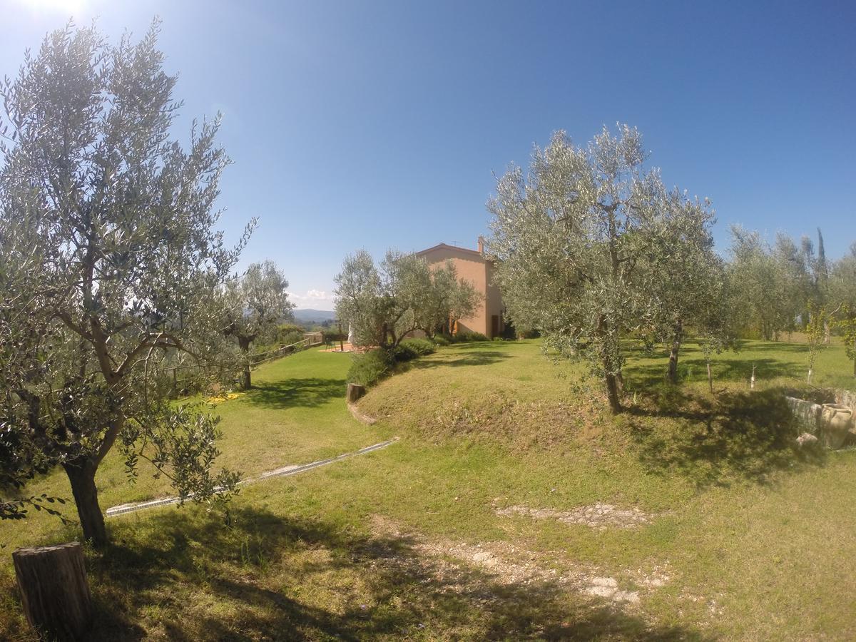 La Rocca Di Montalbino Apartment Монтеспертоли Екстериор снимка