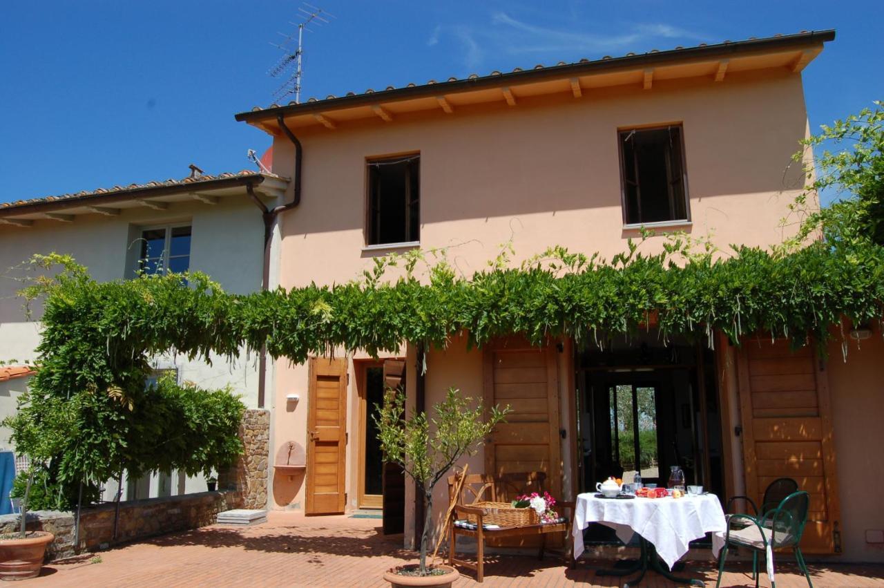 La Rocca Di Montalbino Apartment Монтеспертоли Стая снимка